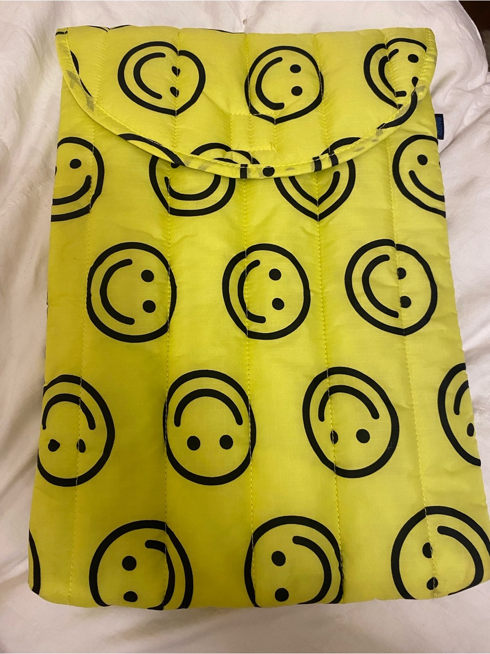 BAGGU Yellow Smiley-Print Padded Laptop Sleeve
